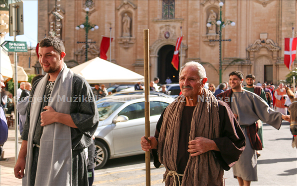 Membri tas-Soċjeta tagħna għal l-ewwel darba fin-Naxxar jagħtu s-sehem tagħhom f Ħadd il-Palm billi jilbsu ta personaġġi Bibbliċi.